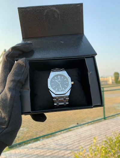 Audemars Piguet Unique Finishing with Date Adjuster