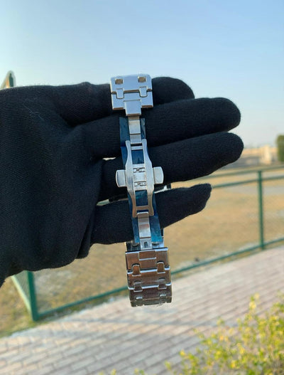 Audemars Piguet Unique Finishing with Date Adjuster
